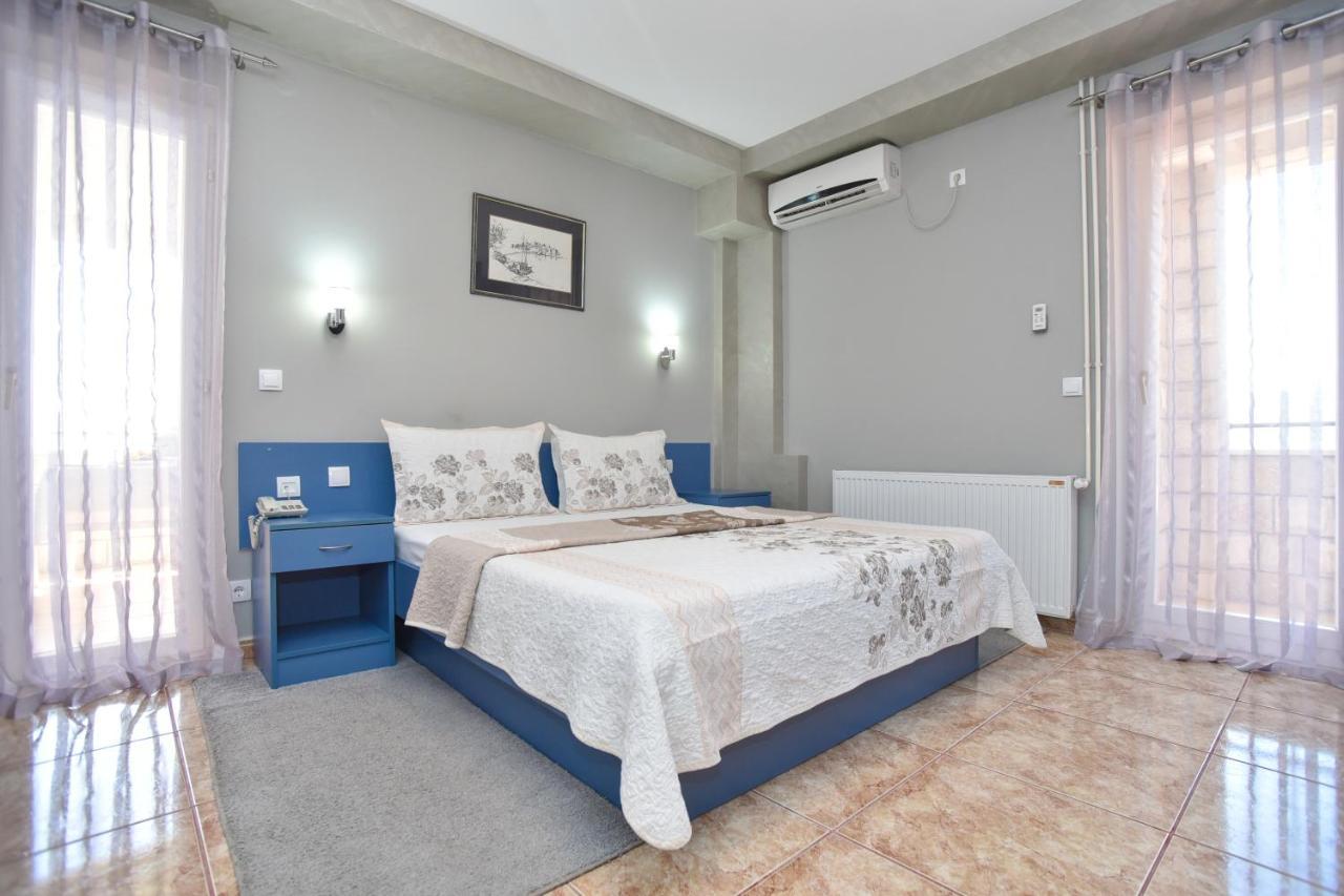 Apartments And Rooms Drago Sveti Stefan Ngoại thất bức ảnh